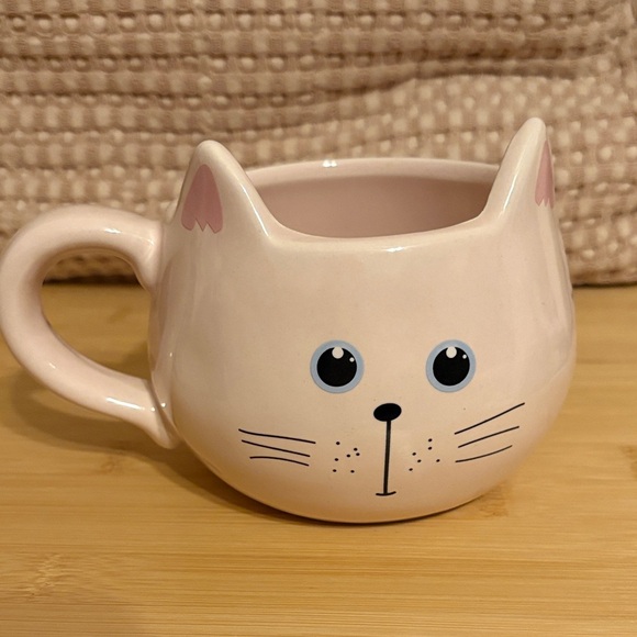 10 Strawberry Street Other - Adorable Cat Face Ceramic Mug - Pink